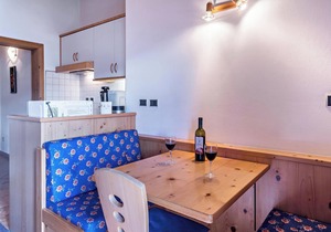 Beautiful Holiday Apartment Holunder with Mountain View