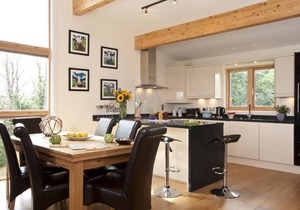 Beautiful holiday home, just a walk away from Talland beach.