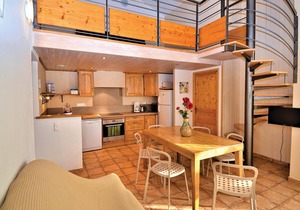 Beautiful home in Raphèle-lès-Arles
