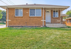 Beautiful home, easy access to everything!