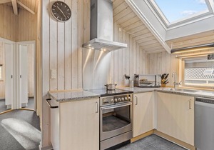 Beautiful home in Bogense with kitchen