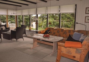 Beautiful home in Bogense with kitchen