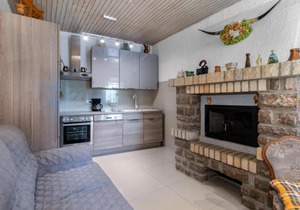 Beautiful home in Bribir with 3 Bedrooms, WiFi and Jacuzzi