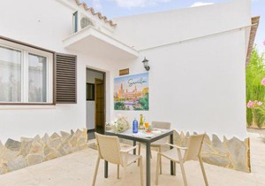 Beautiful Home In El Coronil With Wifi