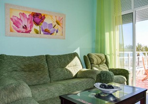 Beautiful home in Los Alczares with 3 Bedrooms and Internet