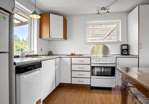Beautiful home in Roslev