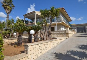 Beautiful Home In Scicli With Kitchen