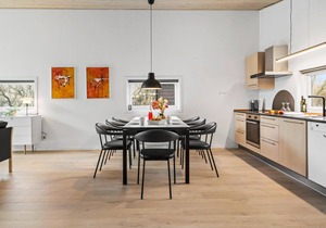 Beautiful home in Vestervig with WiFi