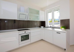 Beautiful home in Zmijavci with WiFi