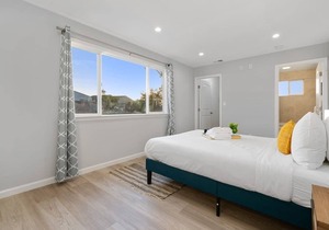 Beautiful Home Near Beaches and QuietNeighborhood5