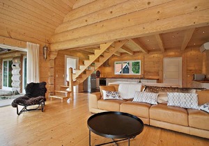 Beautiful log house. sauna and annex. big garden. close to nature. Pet friendly.