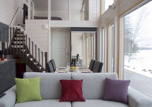 Beautiful mini villa right on the lakeside