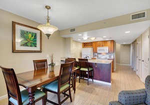 Beautiful Ocean Front Condo - Vacation Resort in Cocoa Beach - Great pool