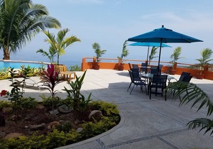 Beautiful Ocean View 1-Bedroom Condo at Vista Encantada 106