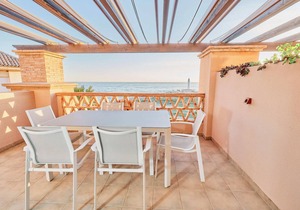 Beautiful Penthouse Near the Beach with Sea View, Pool, Wi-Fi, A/C, Balcony & Terrace