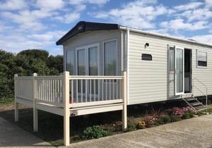 Beautiful Romney Sands Holiday Park Retreat