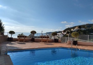 Beautiful sea-view apartment a few minutes from the beach and facilities