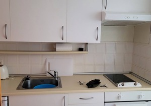 Beautiful Studio Apartment with large South facing balcony & Amazing Sea Views
