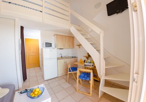 Beautiful T2 Mezzanine 6 pers 250m from the BEACH with HEATED POOL & TENNIS (203)
