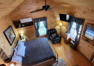 Beautiful Texas ranch retreat with lake.cabin#2