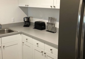 Beautiful Three Bedroom, Two Bath with Mountain Views