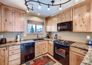 Beautiful three bedroom Mountainside Home!