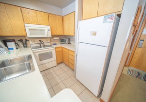 Beautiful Unit with lake views and a free shuttle