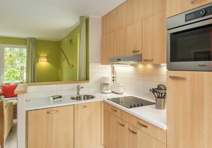Beautiful villa for 4 guests with WIFI, pool, hot tub, TV, terrace and parking