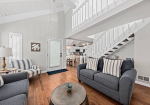 Beautifully Decorated, Updated Sealoft! Lagoon Views! Walk to Beach/Sealoft Pool! Amenity Cards!