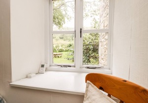 BECKFOLD COTTAGE, pet friendly in Broughton-In-Furness