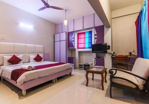Bed and Breakfast In 5bhk Koregaon Park