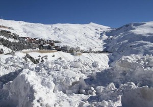 Bed and Snow Apartments