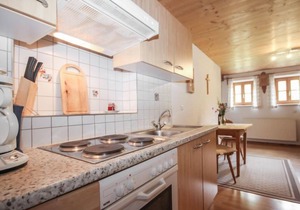 Beim Holzschnitzer by Interhome