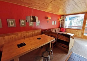 Bel appart T2 avec balcon proche pistes et commerces à Méribel - FR-1-355-70
