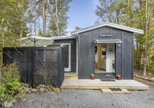 Bellbird Cottage - Lake Taupo Bach in Waitahanui
