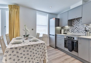 Belle House, Apt 3