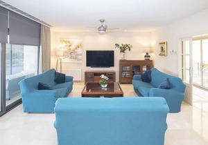 Bellviure - Beautiful villa with pool.