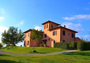 Belvilla by OYO Holiday home with pool in Stabbia