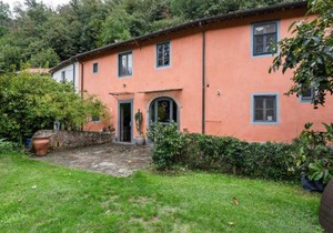 Belvilla by OYO Holiday Home in Molina di Quosa