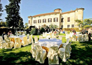 Belvilla by OYO Apartment in Castle with Garden