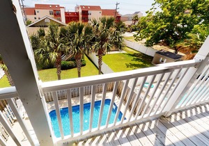 Bermuda Breeze unit D
