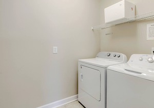 Bermuda Breeze unit C