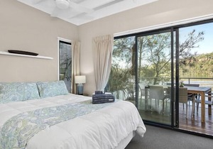 Berowra Waters Glass House