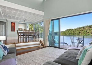Berowra Waters Glass House