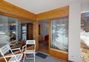 Best location for skiing. Ski in / ski out