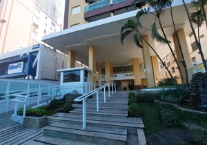 Best point of the Gonzaga, building facing the sea, private garage, 3 malls .