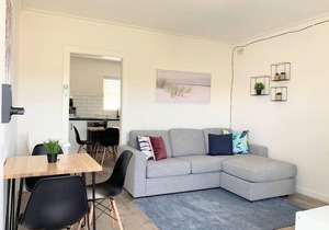 Best value 3 bedroom upstairs unit with balcony. 1 bathroom. 1 free car park. Unlimited NBN WIFI inc