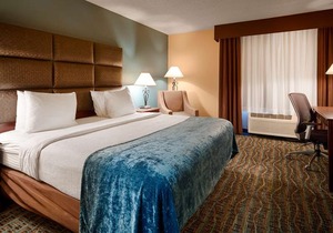 Best Western Holiday Manor