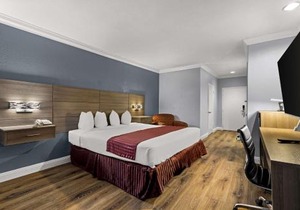 Best Western Moreno Hotel & Suites