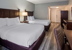 Best Western Paramus Hotel & Suites